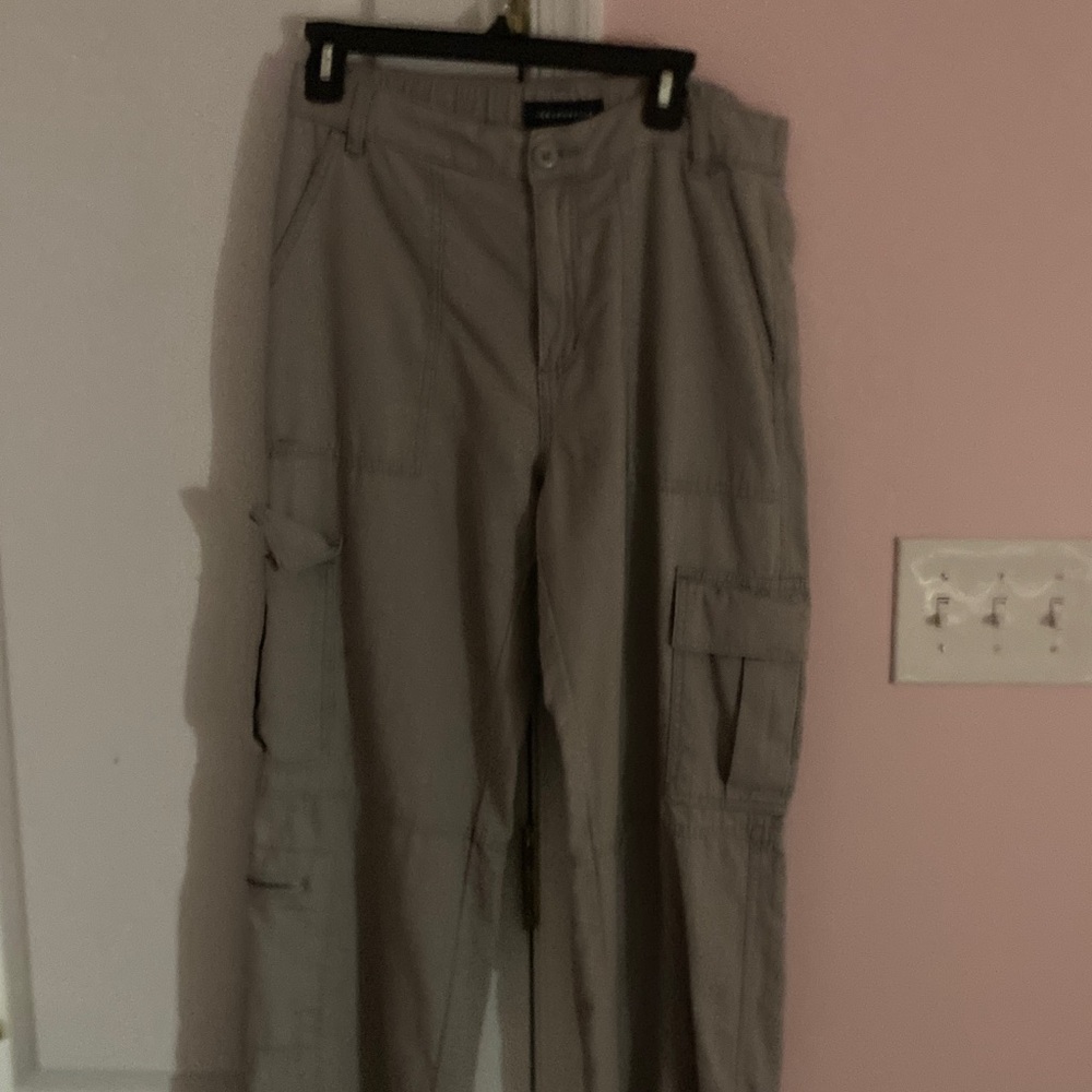 Women’s Tan Cargo Pants
